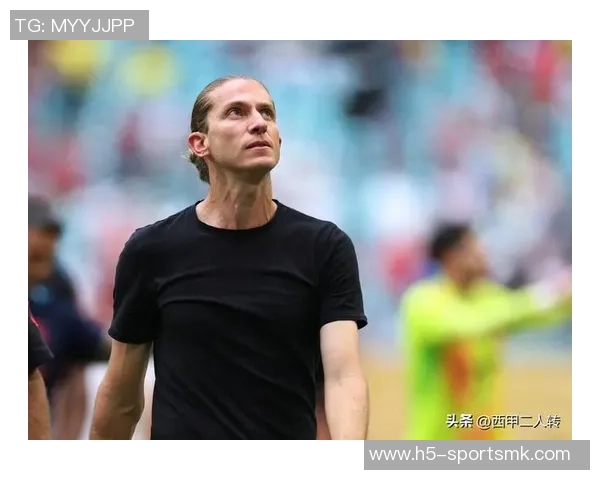 巴媒报道费利佩路易斯续约谈判遇阻因教练组合同问题